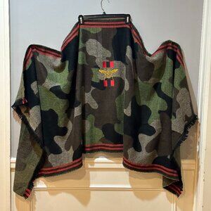 Camouflage Camo Reversible Embroidered Bee Scarf